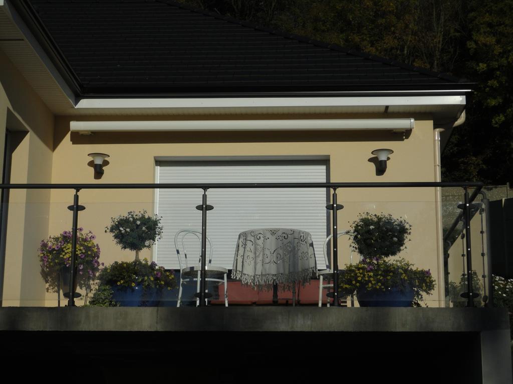 モンティヴィリエ Chez Ewa Bed & Breakfast エクステリア 写真